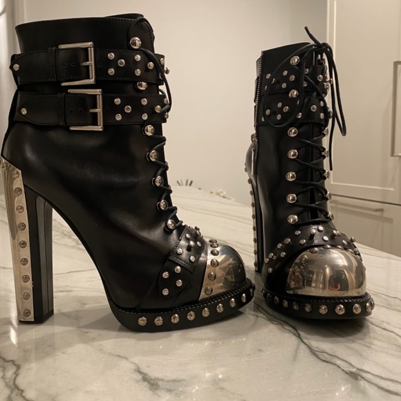 Alexander McQueen Statement Combat Boots - Picture 4 of 13
